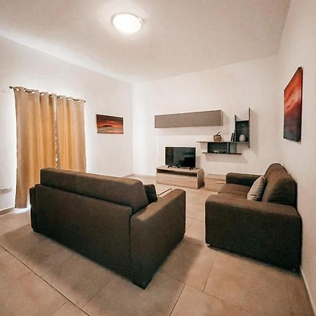 Gzira Central Modern Apartment מראה חיצוני תמונה