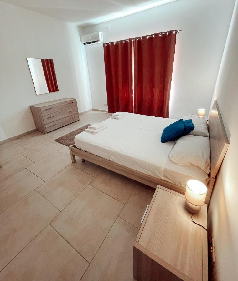 Gzira Central Modern Apartment מראה חיצוני תמונה