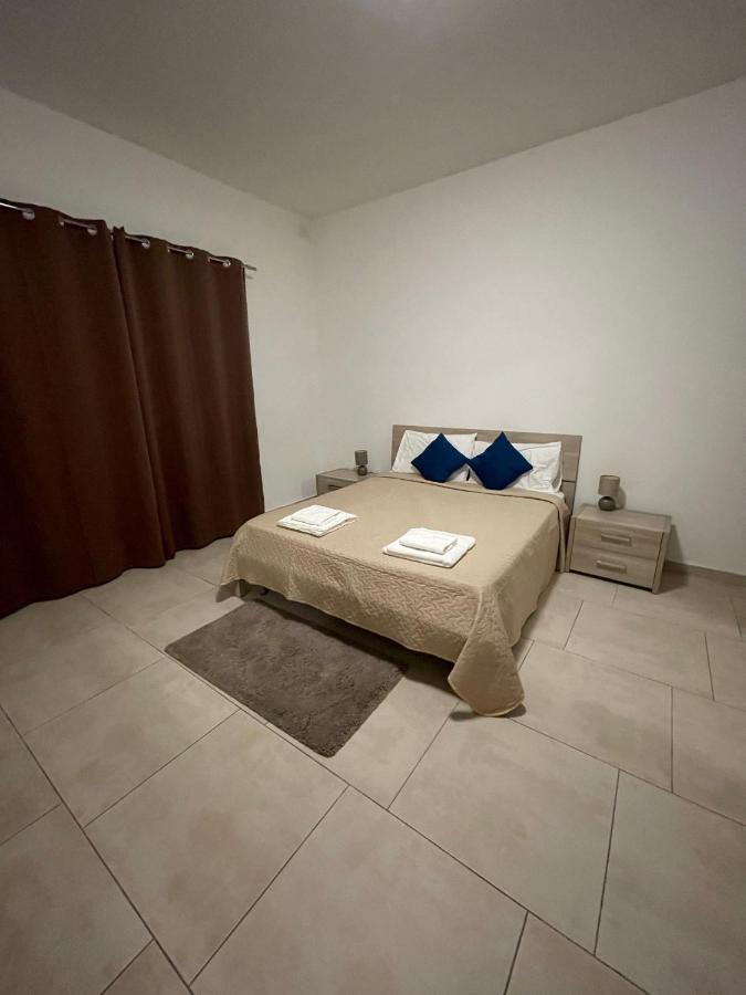 Gzira Central Modern Apartment מראה חיצוני תמונה